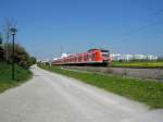 423 221 & 272 am 17.04.11 kurz nach Unterfhring