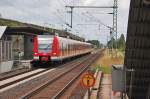 Im HP Allerheiligen steht der 423 543-8 am 16.7.2012  als S11 nach Bergisch Gladbach.