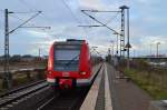 Nachschu auf den 423 041-3 am Bahnsteig in Allerheiligen.