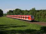 Der 423 786 als S1 zum Ostbahnhof am 08.06.2013 unterwegs bei Feldmoching.