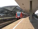 2 unbekannte Triebzuge der BR 423 unterwegs als Linie S11 Richtung Bergisch-Gladbach konnten am 11.6.07 beim Halt in Kln Hbf abgelichtet werden.