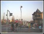 Am Bahnbergang Elektronstrae in der Nhe des Bahnhofes Frankfurt am Main - Griesheim wurde eine neue Ampel- und Schrankenanlage installiert, die am 27.11.2006 in Betrieb genommen wurde.