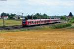 423 177-5 als S2 6269 von Petershausen nach Erding kurz vor Hebertshausen, 13.08.2013