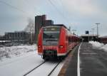 Triebwagen der BR 424 auf der S6 nach Celle in Hannover HBF, am 17.12.2010.