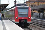 Einfahrt von 425 075 am 07.06.2017 in Graben-Neudorf als RB2 nach Mannheim Hauptbahnhof.