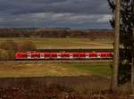 Ein 425 als RB nach Freising am 15.12.2017 unterwegs bei Thonstetten.