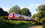 Die Rhein Niers Bahn (RB33) kommt die Kohlscheider-Rampe hoch aus Duisburg-Hbf/Heinsberg-Rheinland) nach Aachen-Hbf  und fährt in Richtung