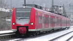 DB 425 136 steht am 10.01.2017 als RB71 nach Trier Hbf in Mettlach.