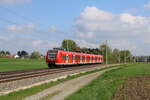 DB 425 304-3 fährt am 01.05.2022 als RB nach Friedrichshafen Stadt über Südbahn bei Bad Schussenried.