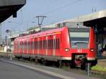 425 077/577 als RB89 nach Paderborn Hbf kurz vor seienr Abfahrt in Hamm(Westf) 04.10.07