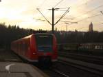 425 309-2 und 304-4 als RE 19672 nach Stuttgart bei der Abfahrt Rottweil am 3.1.08