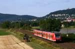 Als Leerzug in das heimische Ludwigshafen ist 425 614 am Abend des 23.07.08 bei Grosachsen-Heddesheim unterwegs.