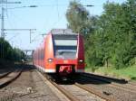 425 558 als RB 33 nach Duisburg bei der Einfahrt in Geilenkirchen