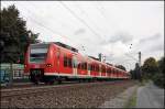 425 556/056 und ein weiterer 425er konnten am 04.10.2008 als RB42 (RB 20232)  HAARD-Bahn  in Haltern am See abgelichtet werden.