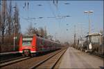 425 019/519 erreicht als RB42 (RB 20232)  HAARD-Bahn  den Haltepunkt Recklinghausen-Sd.