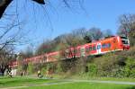 Bahn und Natur, 425 608-7 fhrt bei Oberkassel durch das beginnende  Frhlingserwachen  - 06.04.2010