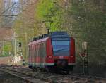 425 079-1 als RB11076 nach Duisburg am Km 21.2 18.4.10