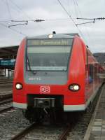 Ein BR 425 als RB nach Mannheim Hbf in Weinheim Hbf am 05.02.11.