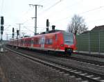 Triebwagen der BR 425 als RE nach Wolfsburg bei der Einfahrt in Lehrte am 03.02.2011