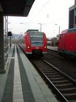 Ein BR 425 der S-Bahn Rhein Neckar am 03.03.11 in Mosbach Neckarelz 