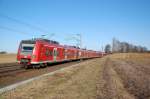 In den Einschnitt der Noithausenerkurve verschwindet gerade diese Doppeleinheit 425ziger Triebwagen auf ihrem Weg nach Koblenz.