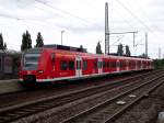 Ein BR 425 der S-Bahn Rhein Neckar mit neuen LED Lampen in Neustadt an der Weinstrae am 29.07.11