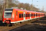 Der 425 574-1 mit der RB33 von M´gladbach nach Emmerich in Dinslaken am 23.03.2012