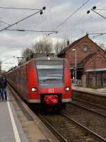 425 531-1 als RE 8 nach Koblenz Hbf in Stommeln.