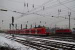 425 208-6 fhrt am 25.01.2013 als S3 nach Germersheim ber Mannheim Hbf.