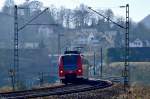 ber die Neckarbrcke von Neckargemnd Altstadt kommt der 425 738-2 als S1 nach Osterburken gefahren.