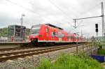 425 216-9 fhrt gerade in Mosbach West ein.