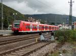 DB Regio S-Bahn Rhein Neckar 425 760-6 am 11.10.14 in Neckargemünd von einen Gehweg aus fotografiert