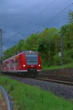 425 114 als RB 44 nach Mainz bei Nierstein.30.4.2015