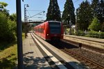 425 620-2 bei der Durchfahrt in Neckargerach als RB 10 nach Mannheim Hbf.