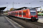 425 073 als RB 33 Richtung Duisburg in Viersen, 18.11.16.