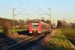 Nachschuß auf einen RB 33/425 575 der nach Duisburg Hbf am Sonntag den 4.12.2016 unterwegs ist.