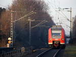 Ein Nachschuss von der Rhein Niers Bahn (RB33) aus Aachen-Hbf nach Heinsberg-Rheinland-Duisburg-Hbf und hilt in Kohlscheid und fährt in Richtung Herzogenrath,Mönchengladbach.