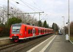 Die Rhein Niers Bahn (RB33) kommt aus Duisburg-Hbf nach Aachen-Hbf und kommt aus Richtung Mönchengladbach-Hbf,Rheydt-Hbf,Wickrath,Beckrath,Herrath und hält in Erkelenz und fährt dann