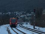 RE3 nach Heilbronn am Sonntagnachmittag in Neckarsteinach.