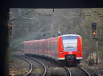 Ein Nachschuss von der Rhein Niers Bahn (RB33) kommt aus Heinsberg-Rheinand-Duisburg-Hbf nach Aachen-Hbf und hilt in Aachen-Schanz und fuhr in Richtung Aachen-Hbf.