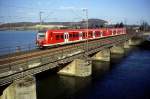 426 521/021 mit einem weiteren 426 als RE 16 (Siegen - Essen) auf der Ruhrbrcke in Wetter (13.