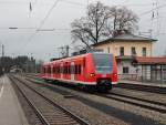 Am 6.Januar 2013 durchfuhr 426 028 als Lt den Bahnhof Aling in Richtung Rosenheim.