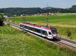 Der ET 133 als S-Bahn nach Straßwalchen am 06.07.2019 unterwegs bei Köstendorf.