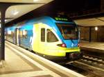 Ein Flirt der Baureihe 427 als Westfalenbahn nach Bad Bentheim im Abfahrtsbahnhof Bielefeld Hbf.