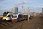 Eurobahn ET 7.03 als RE 13 nach Mnchengladbach und NWB VT 575 als RE 10 nach Dsseldorf Hbf treffen sich in Dsseldorf-Hamm am 27.02.2010 um 16:53 Uhr 