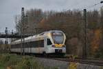 Nachschuß auf den Eurobahn ET 7.09 nach Venlo der am 1.12.2018 wegen Bauarbeiten in den Gleiswechselbetrieb auf das Richtungsgleis Neuss, da auf dem Gleis nach Mönchengladbach Kleineisen getauscht wurden. Hier ist der Zug in Kleinenbroich.