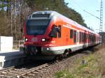 RE 33314 Binz-Stralsund gefahren am 18.April 2009 mit dem Flirt 429 028 am Haltepunkt Prora Ost.