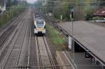 Kurz vorm Bahnsteig in Angermund ist der Eurobahntriebwagen ET 7.03 zu sehen, er fhrt hier in Richtung Duisburg als RE 3 nach Hamm/Westfalen. Sonntag 3.4.2011