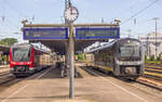 Am 21.5.14 trafen sich in Donauwörth die  Mopsgesichter  440 035 der DB auf Gleis 6 und 440 902 von agilis auf Gleis 7. 