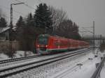 Der 440 202 am 04.01.2011 bei der Durchfahrt in Pleinting.